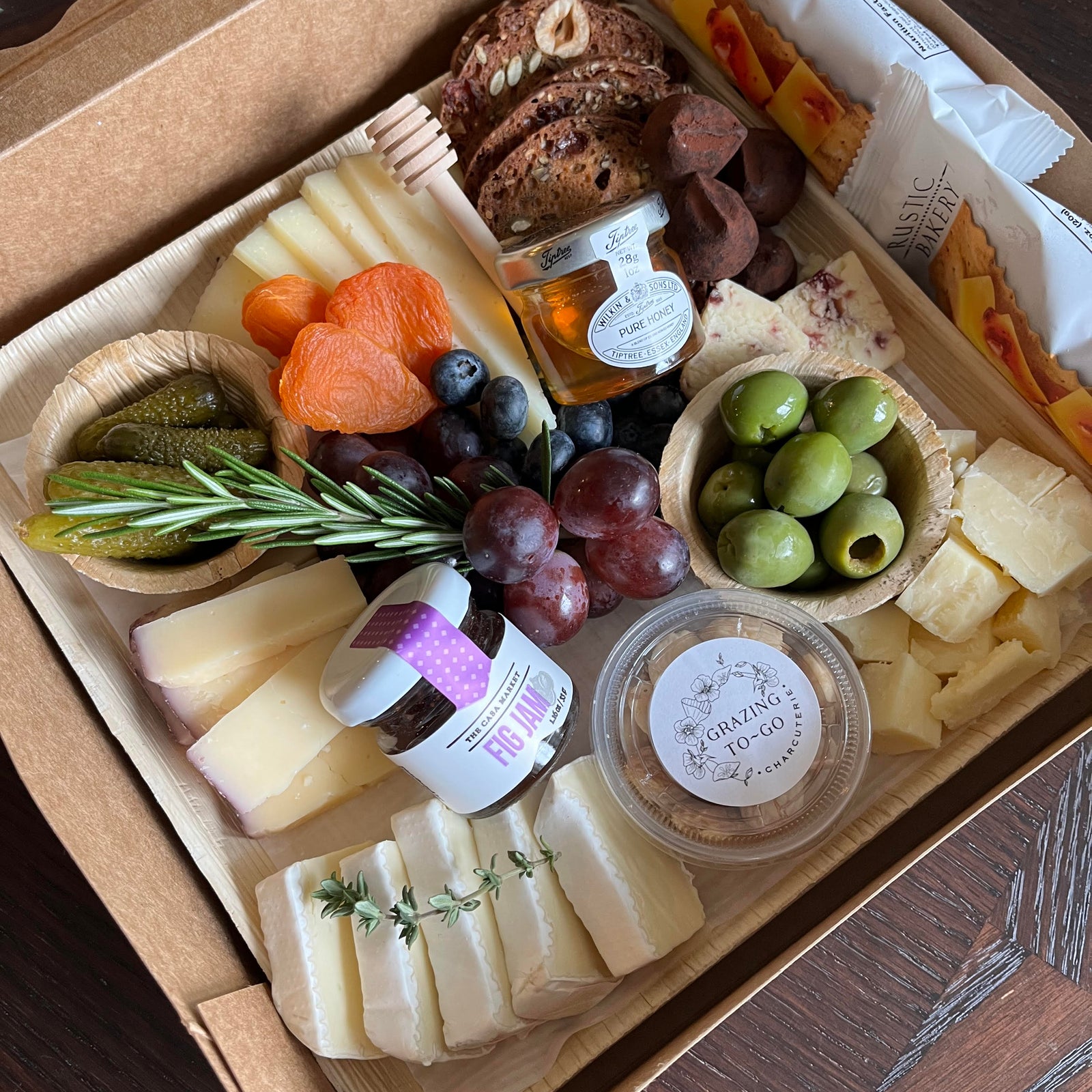 Graze Boxes (Options for 2-8) – Grazing To-Go